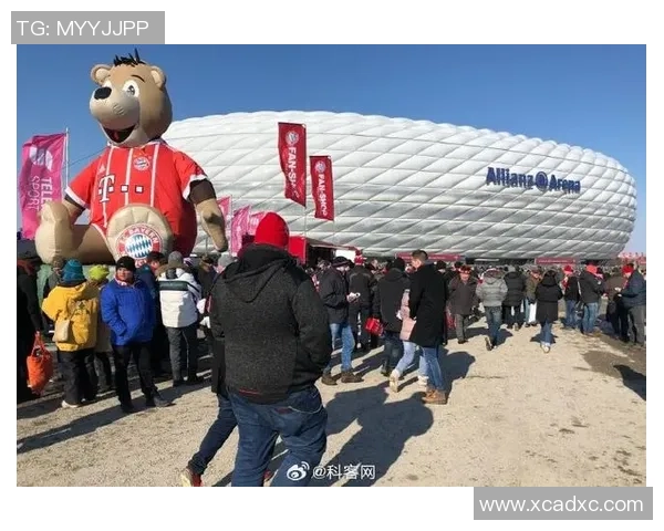 莱万重返安联球场引发拜仁球迷愤怒反响称其忘恩负义